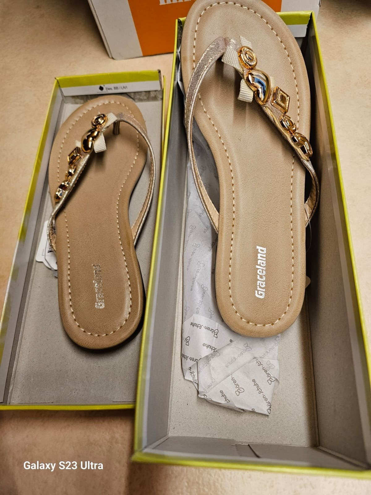 Graceland Slippers Maat 37 - Nieuw met label, Slippers, Beige, Nieuw, Ophalen of Verzenden