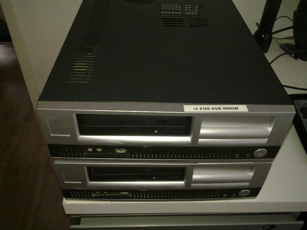 Retro vintage Windows XP computers, Computers en Software, Ophalen