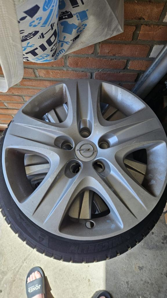 Winterbanden met velgen - 215/55 R16, Ophalen, 16 inch, Banden en Velgen, Winterbanden