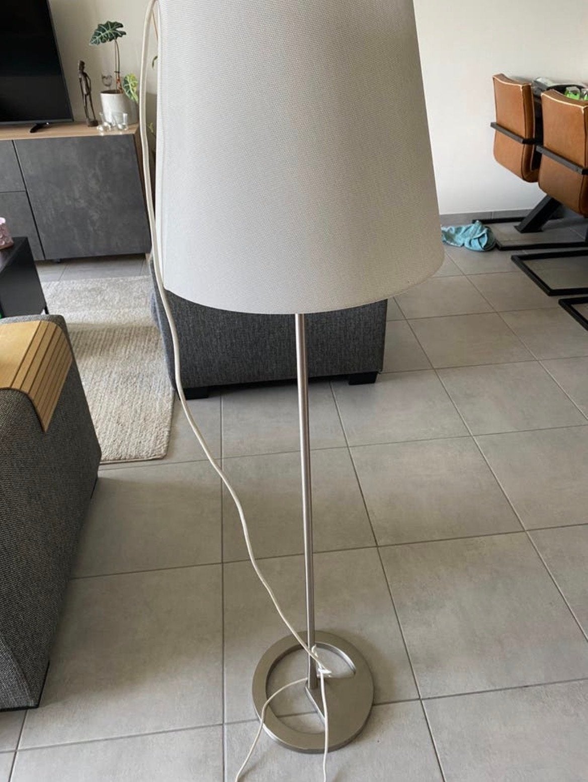 Moderne staande lamp met stoffen kap, Huis en Inrichting, Lampen | Vloerlampen, Gebruikt, 150 tot 200 cm, Metaal, Ophalen