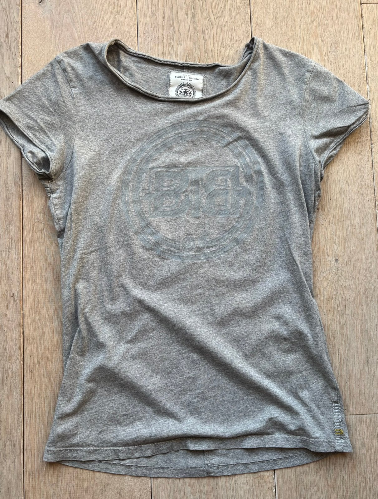 Buddha to Buddha shirt maat M, Kleding | Dames, Maat 38/40 (M), Ophalen of Verzenden, Korte mouw, Grijs