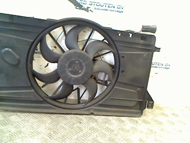 Koelventilator Volvo V50 (MW) (2004-04/2010-12) 1137328148, Gebruikt, Siegburger Straße 229, Köln 50679, , Duitsland, Info@volvocars.com