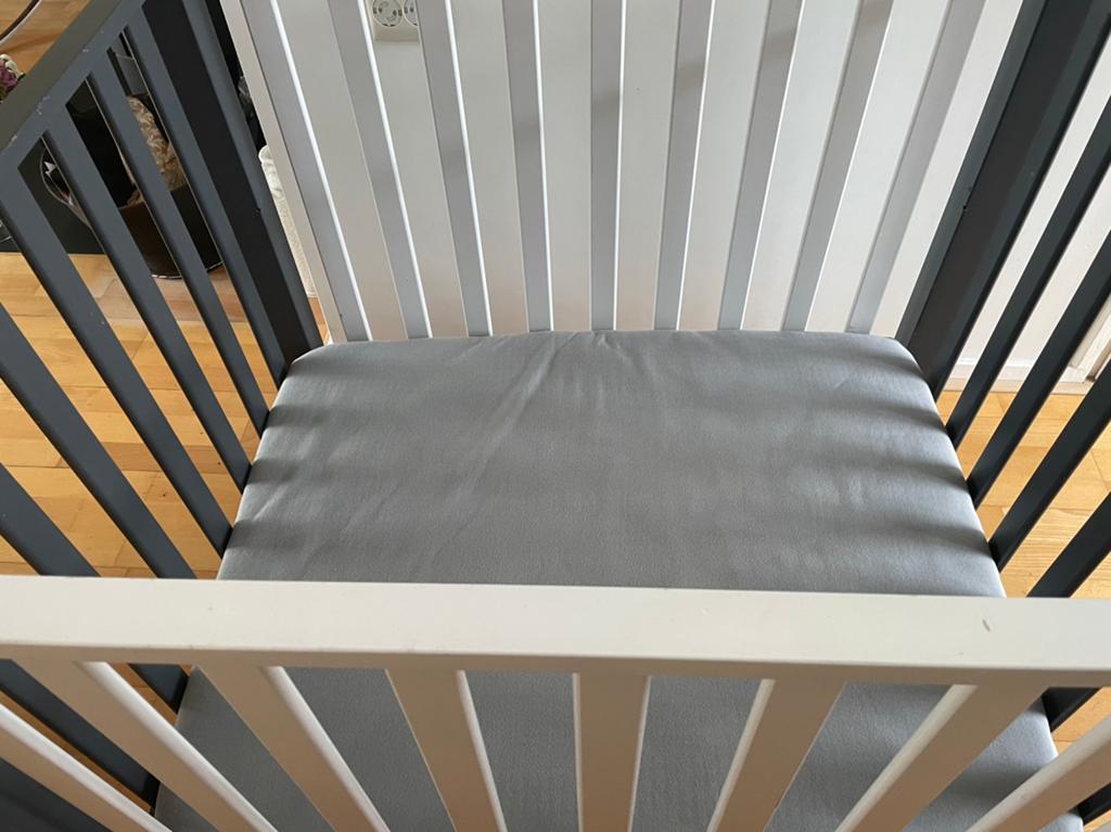 Bopita box in wit/grijs met boxmatras en boxkleed, Ophalen, Gebruikt