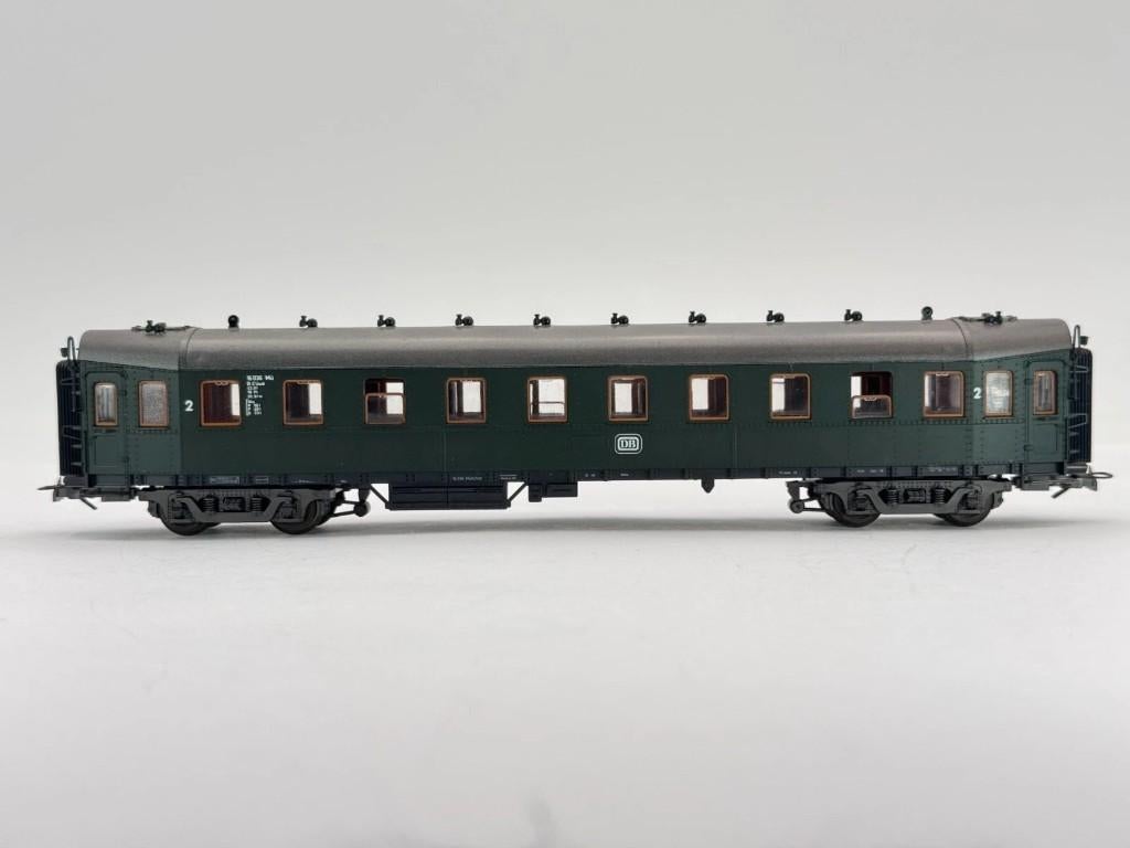 Roco 4289: sneltreinrijtuig tweede klasse DB, Gebruikt, Gelijkstroom, Wagon, Ophalen of Verzenden