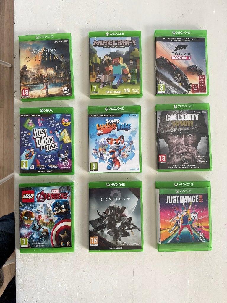 Xbox One X 1 TB + 9 spellen – zonder controller, Ophalen of Verzenden, Zonder controller, 1 TB, Xbox One X