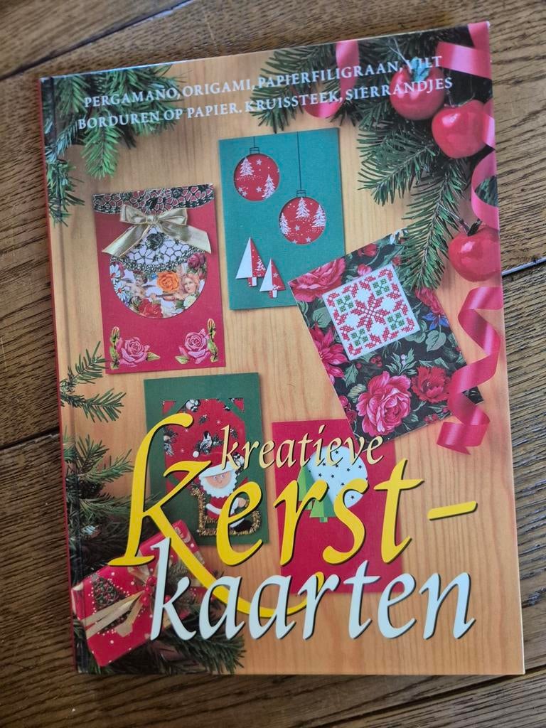 Kreatieve Kerstkaarten Boek - Meer dan 100 Ideeën, Ophalen of Verzenden, Zo goed als nieuw