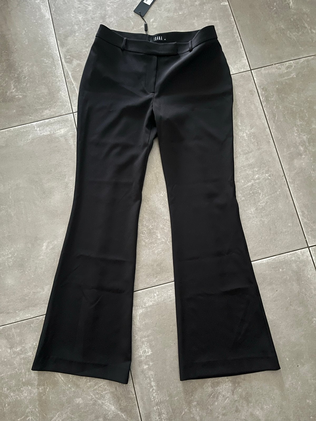 Ibana Zwarte Flared Pantalon - Nieuw met kaartje, Maat 38/40 (M), Zwart, Nieuw, Ophalen of Verzenden