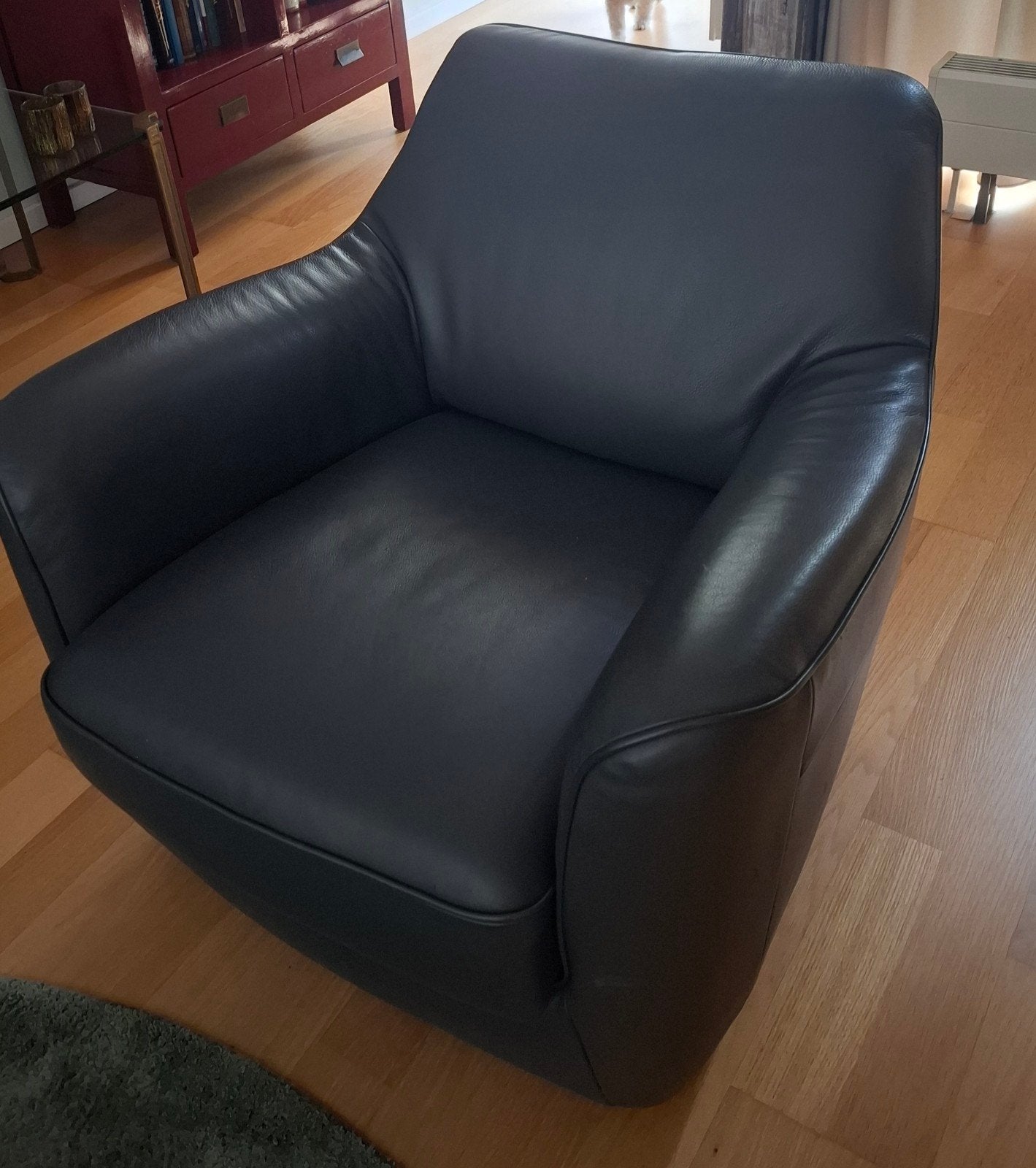 Natuzzi Editions grijze lederen Fauteuil, Ophalen, 100 tot 125 cm, Leer, Zo goed als nieuw