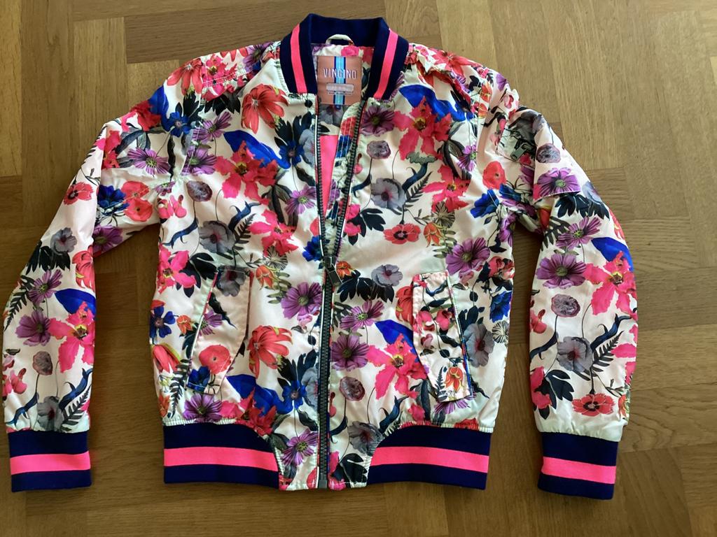 Vingino zomerjas, Kinderen en Baby's, Kinderkleding | Maat 134, Ophalen of Verzenden, Zo goed als nieuw, Meisje, Jas