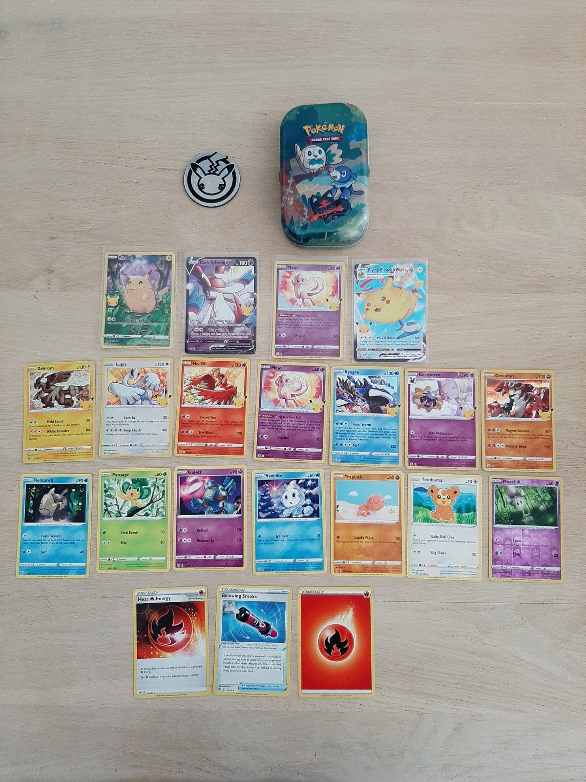 Pokémon Celebrations Kaarten Collectie met Tin en Chip, Ophalen of Verzenden, Zo goed als nieuw, Meerdere kaarten