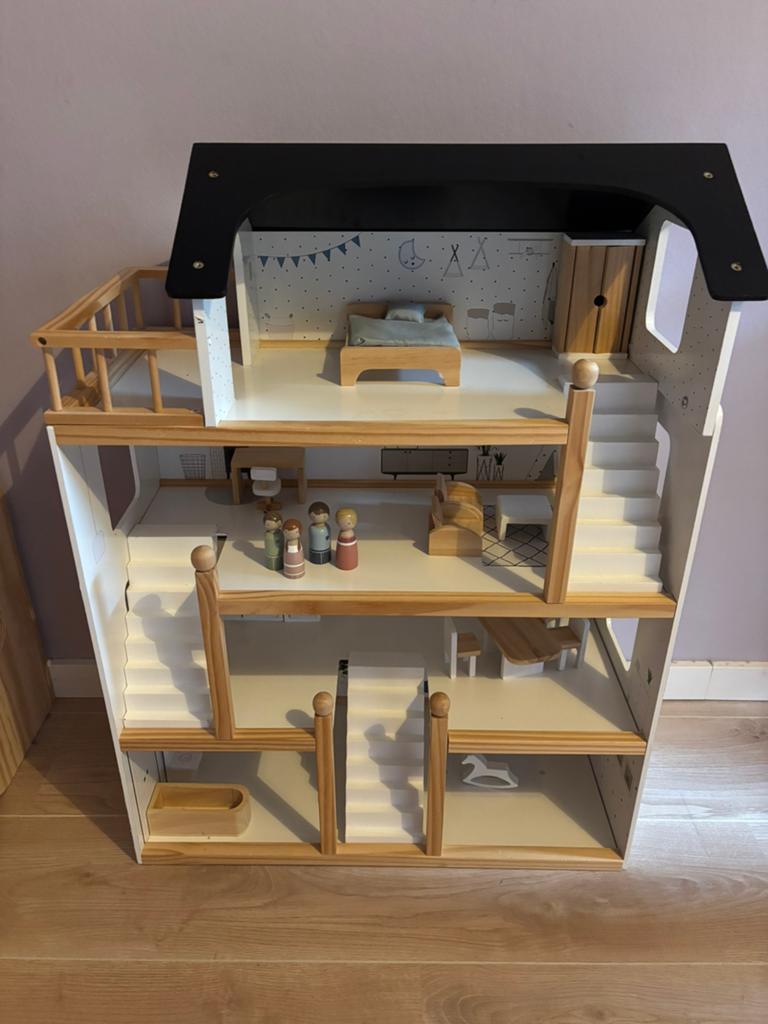 Petite Amelie poppenhuis, Ophalen, Zo goed als nieuw, Poppenhuis