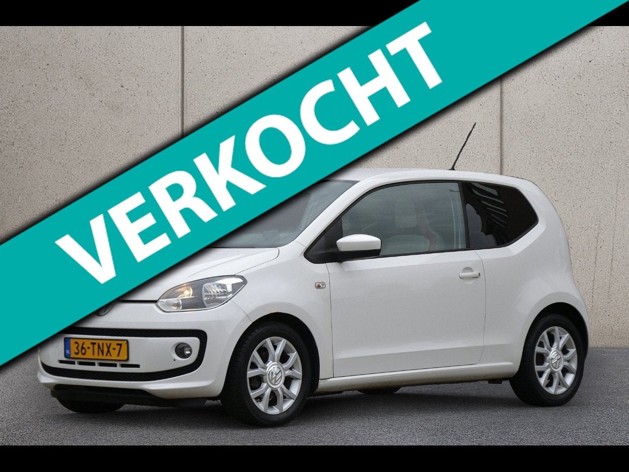 Volkswagen Up! 1.0 high up! 75Pk! | Cruise | Navi | Bluetoot, Euro 5, Stof, Gebruikt, 4 stoelen
