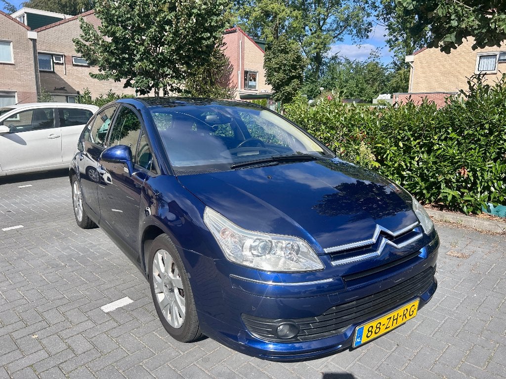 Te koop: Citroën C4 2.0-16V Exclusive (nieuw APK, 2008), 1550 kg, 4 cilinders, Origineel Nederlands, 1251 kg