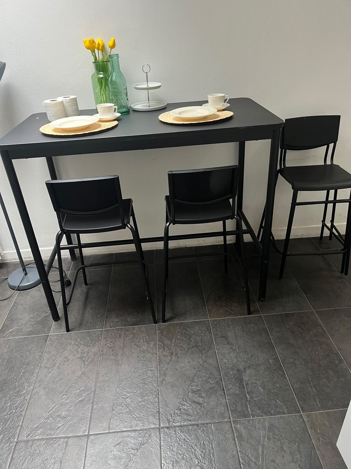 Zwarte bartafel met 3 barkrukken - Modern en compact, Ophalen, Gebruikt, 100 tot 150 cm, 50 tot 100 cm