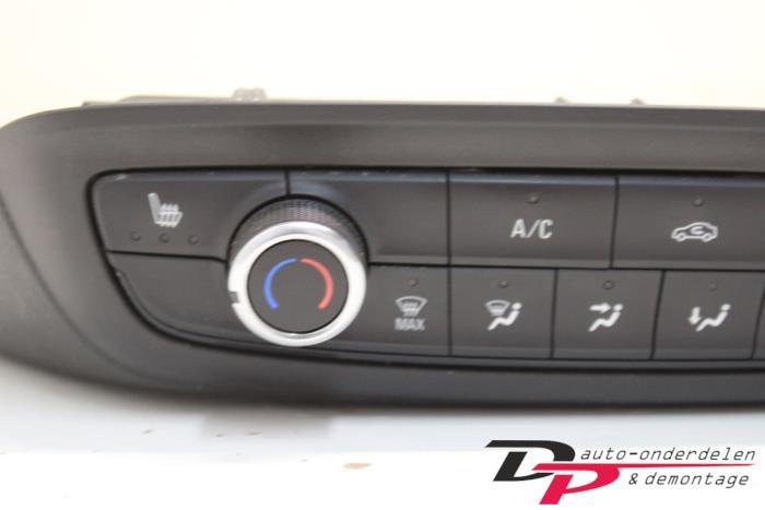 Kachel Bedieningspaneel van een Opel Crossland X, Auto-onderdelen, Dashboard en Schakelaars, Gebruikt, -, -, Opel
