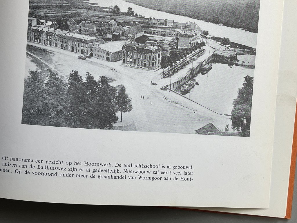 Zutphen  in oude ansichten.  Deel 2  / 1977, Ophalen of Verzenden, 20e eeuw of later, Zo goed als nieuw