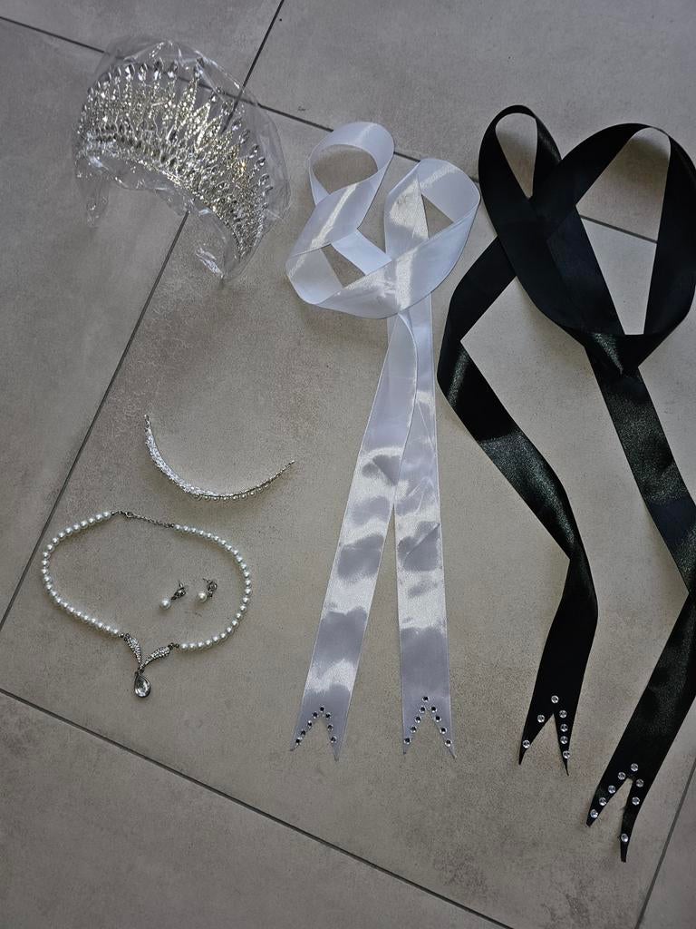 Complete Bruidsaccessoires huwelijk, Ophalen of Verzenden, Zo goed als nieuw, Wit, Accessoires