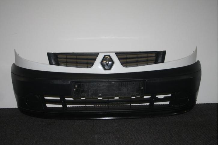 VOORBUMPER  RENAULT  KANGO MET GRILL, Niet ingevuld, Gebruikt, Niet ingevuld, Ophalen of Verzenden