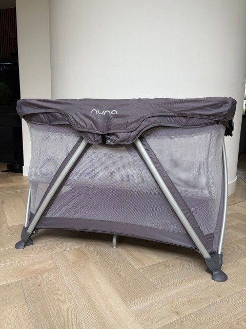 Nuna Sena Aire Box / Reiswieg / Inclusief accesoires, Kinderen en Baby's, Ophalen, Gebruikt, Reisbedje