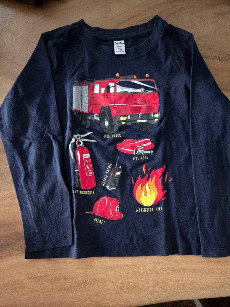 Stoer donkerblauw brandweer shirt - zgan - maat 110, Ophalen of Verzenden, Zo goed als nieuw, Dopodopo, Shirt of Longsleeve