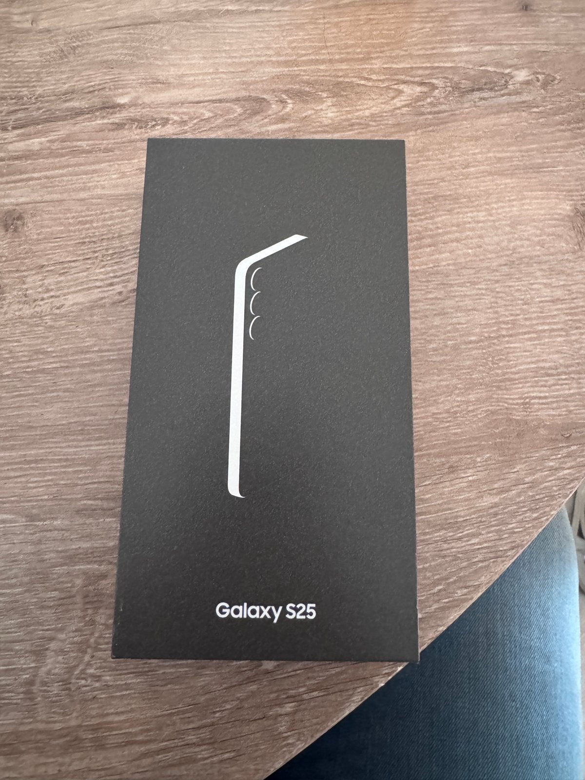 Samsung Galaxy S25 Zwart - nieuw in doos, Ophalen, Overige modellen, Zwart, Touchscreen