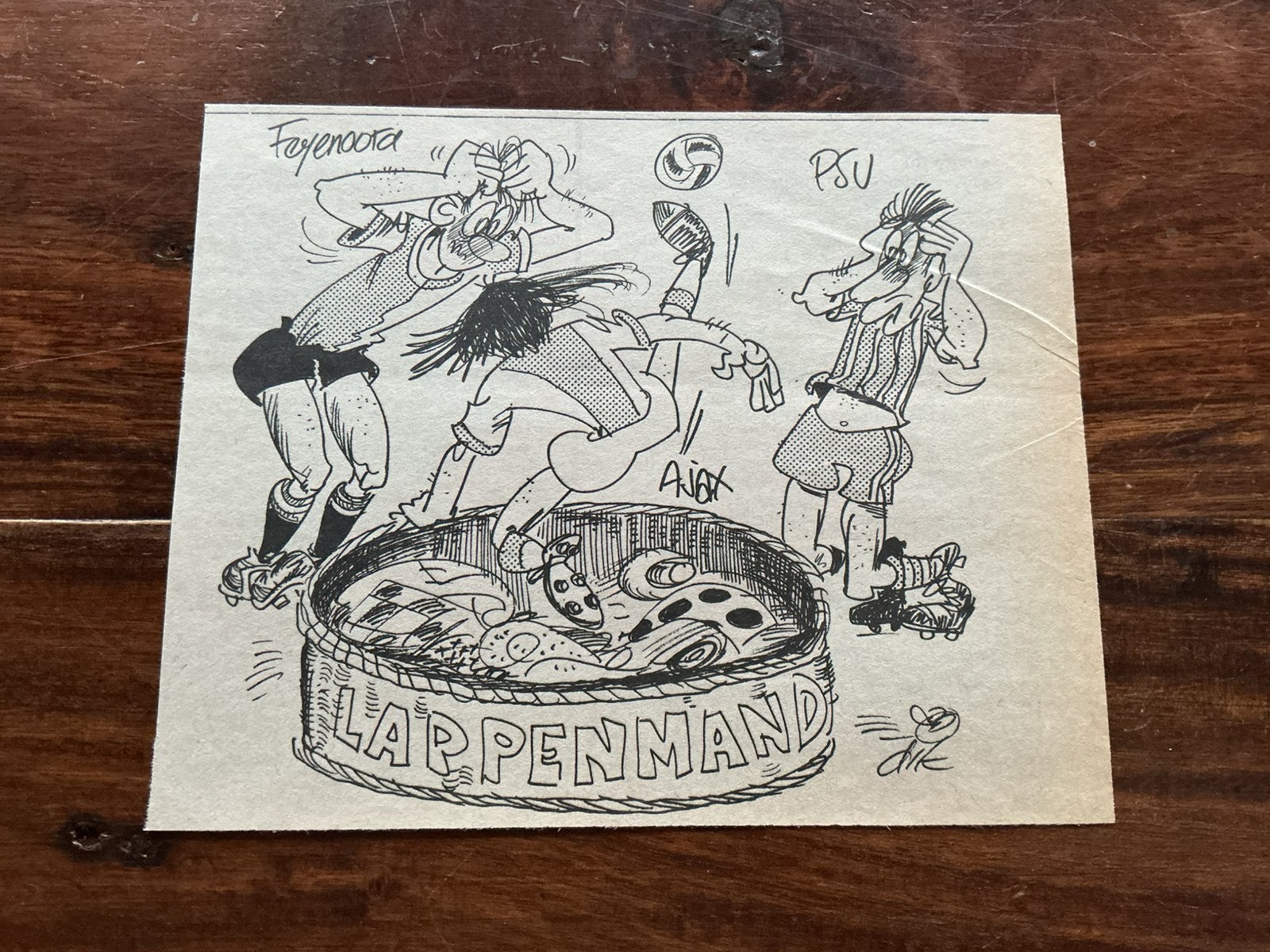 Voetbal karikatuur Dik Bruynesteyn Ajax PSV Feyenoord 1970, Verzamelen, Verzenden, 1960 tot 1980, Knipsel(s)