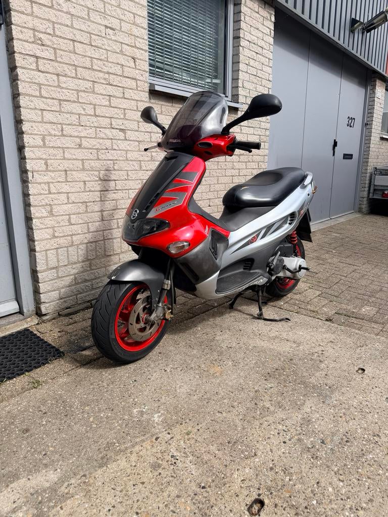 Gilera Runner DD SP PRO 70cc brom kenteken!, Fietsen en Brommers, Scooters | Piaggio, Ophalen, Tweetakt, Overige modellen, Maximaal 45 km/u