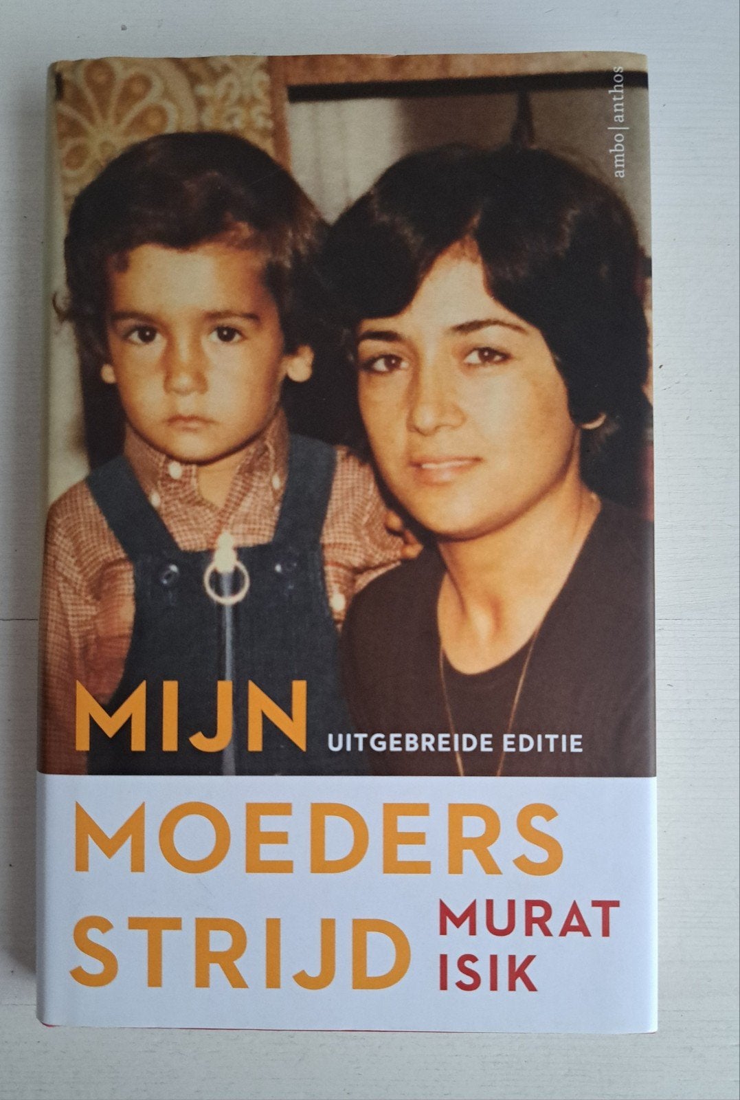 Mijn Moeders Strijd - Murat Isik (Uitgebreide Editie), Ophalen of Verzenden, Zo goed als nieuw, Murat Isik, Overige