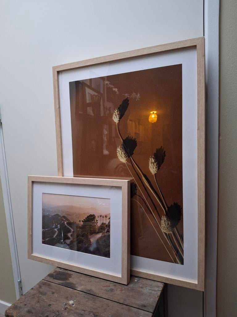 2 Prachtige houten Action lijsten 30x40 cm en 50x70 cm, Ophalen, Zo goed als nieuw