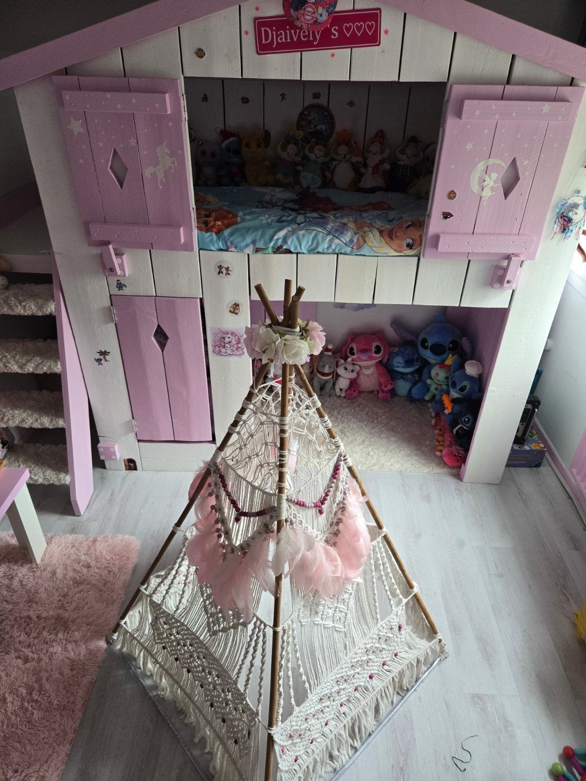 Handgemaakte Macramé Tipi Tent met Roze Details, Ophalen, Zo goed als nieuw, Overige materialen