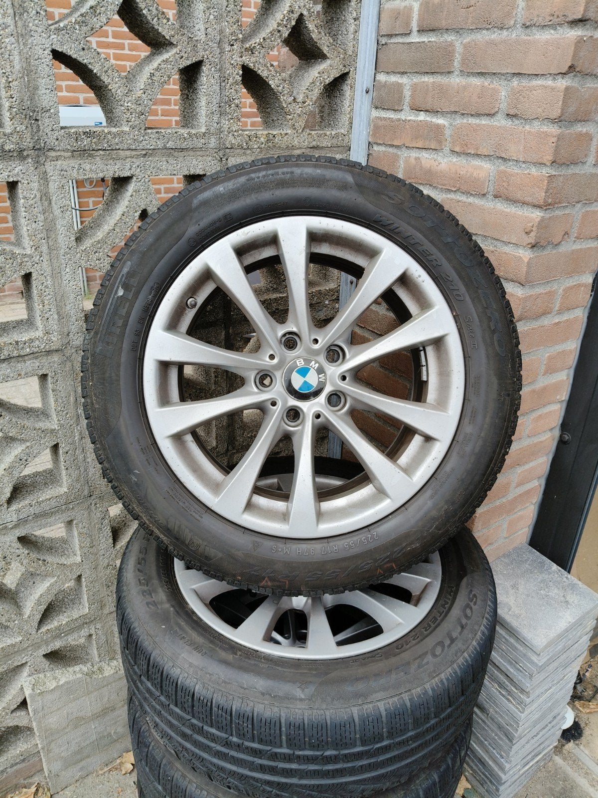 Pirelli Sottozero Winterbanden op BMW Velgen 225/55 R17, Auto-onderdelen, Banden en Velgen, Ophalen, Gebruikt, Banden en Velgen