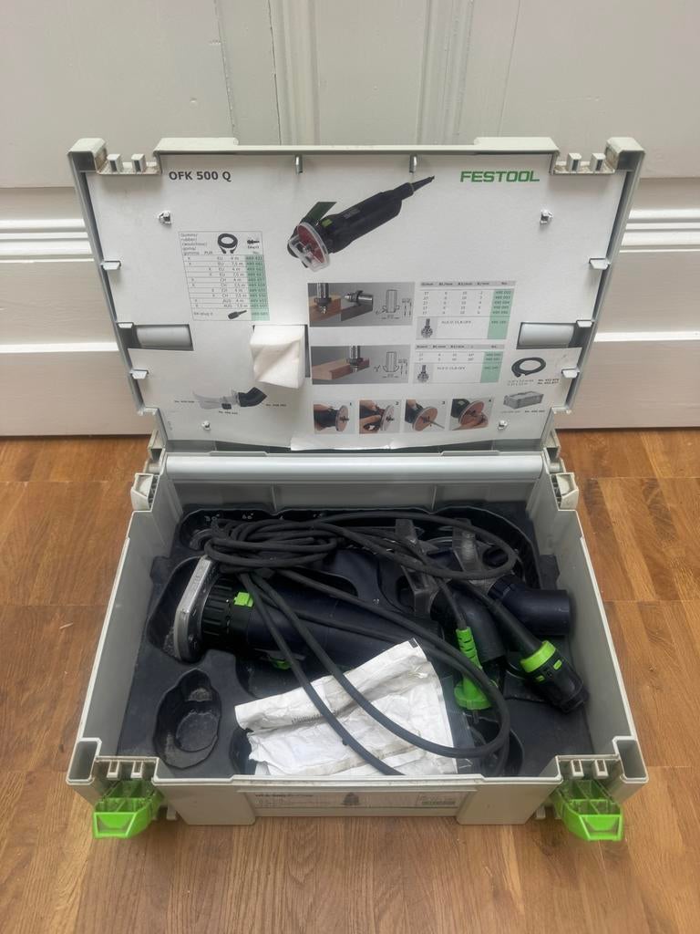 Festool OFK 500 Q Plus R3 in systainer, met extra frees, Doe-het-zelf en Verbouw, Gereedschap | Freesmachines, Gebruikt, Kantenfrees