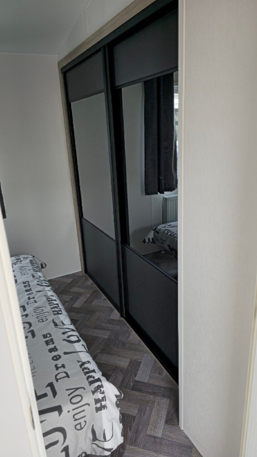 Foto 16 van Stacaravan / Chalet: Stebo Special Chalet 12x4m met 2 Riante