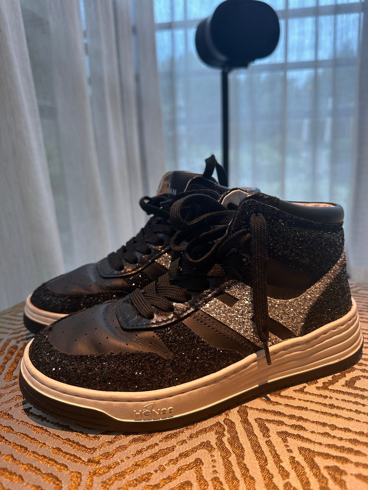 Hogan Glitter Sneakers Zwart Maat 35.5 met 4 cm Hak, Verzenden, Gedragen, Zwart, Sneakers of Gympen