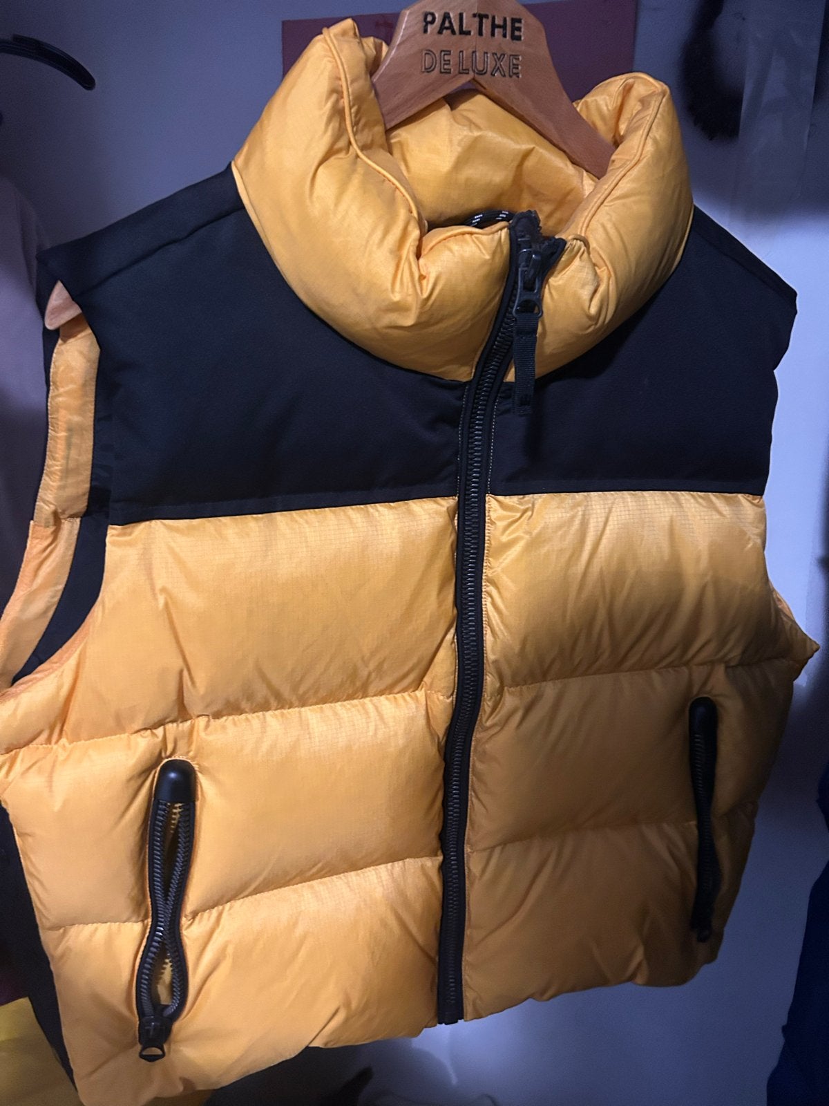 Superdry Everest Explorer dons bodywarmer geel/zwart, Ophalen, Zo goed als nieuw, Maat 38/40 (M), Geel