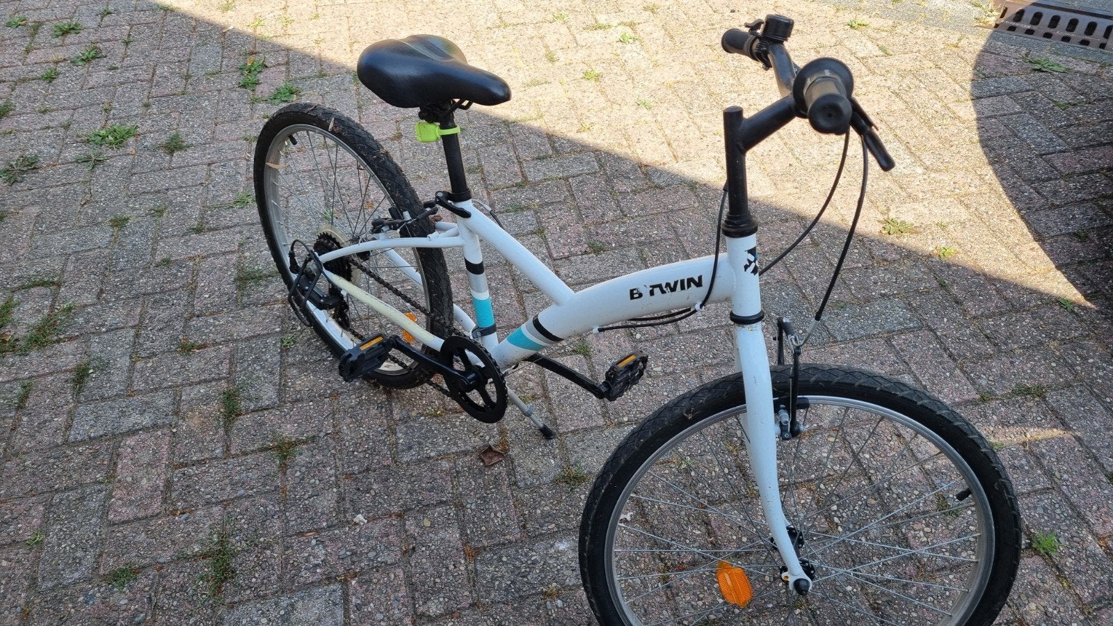 B'Twin kinderfiets 24 inch - Wit/Blauw, Ophalen, Gebruikt, 20 inch of meer