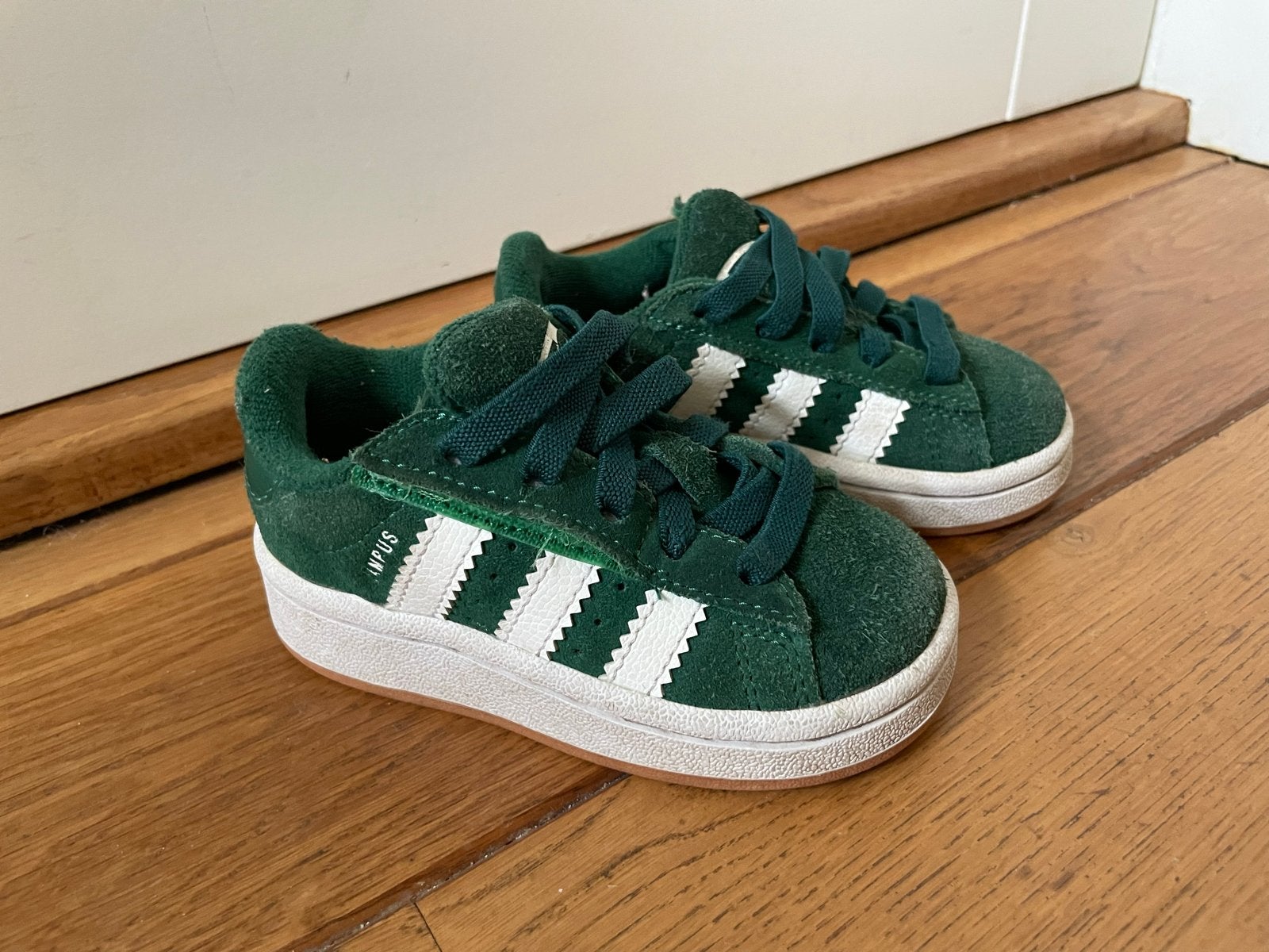Adidas Campus sneakers groen maat 23, Ophalen of Verzenden, Gebruikt, Jongen of Meisje, Sportschoenen