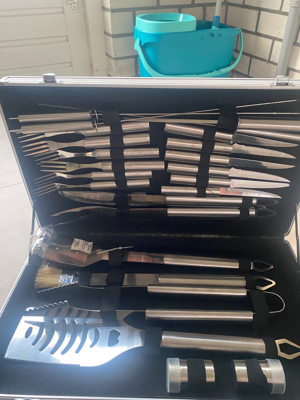Uitgebreide BBQ Gereedschap Set in Koffer, Ophalen of Verzenden, Zo goed als nieuw