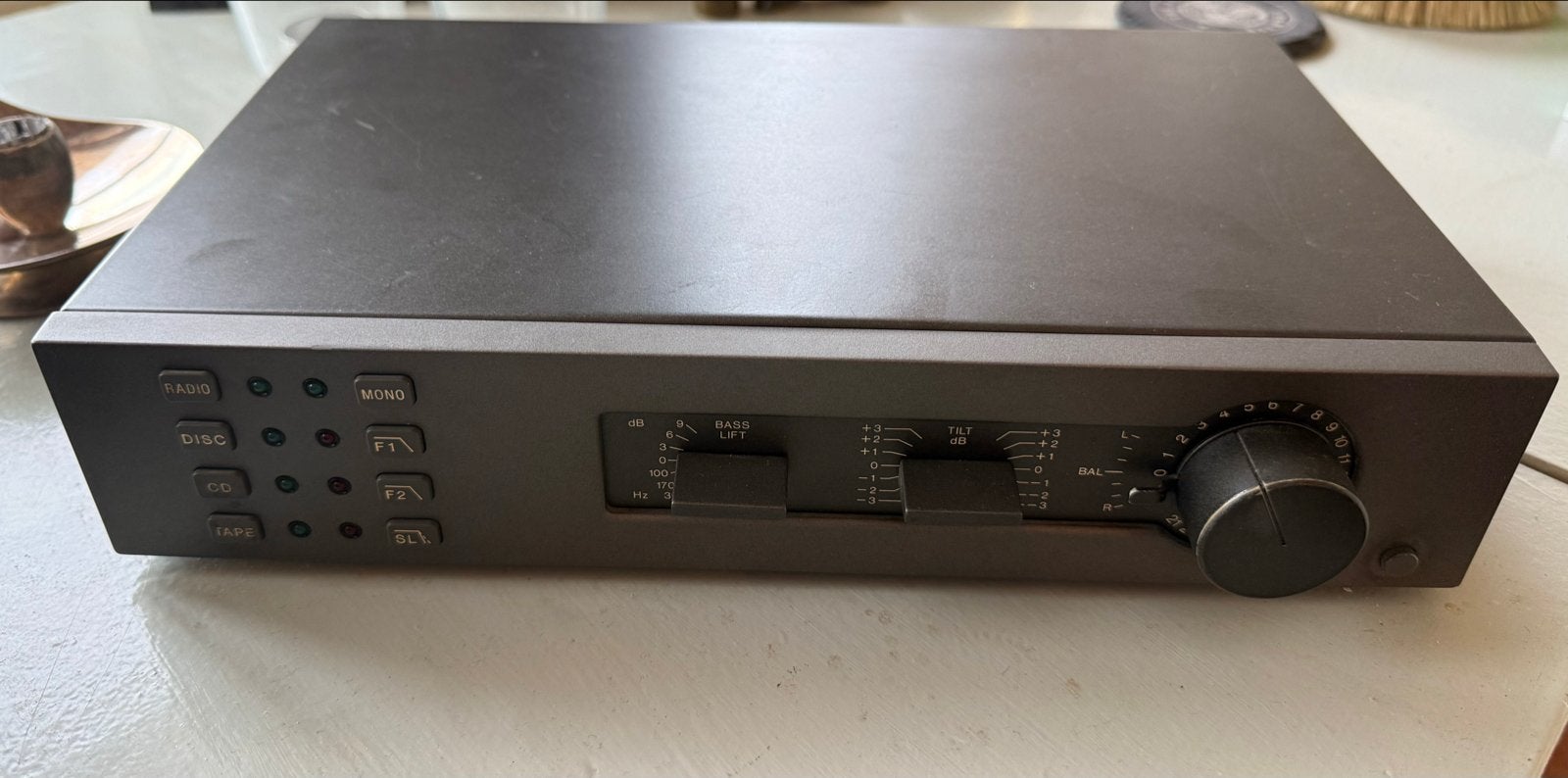 Quad 34 Control Voorversterker met defecte balansregelaar., Audio, Tv en Foto, Versterkers en Receivers, Overige merken, Gebruikt
