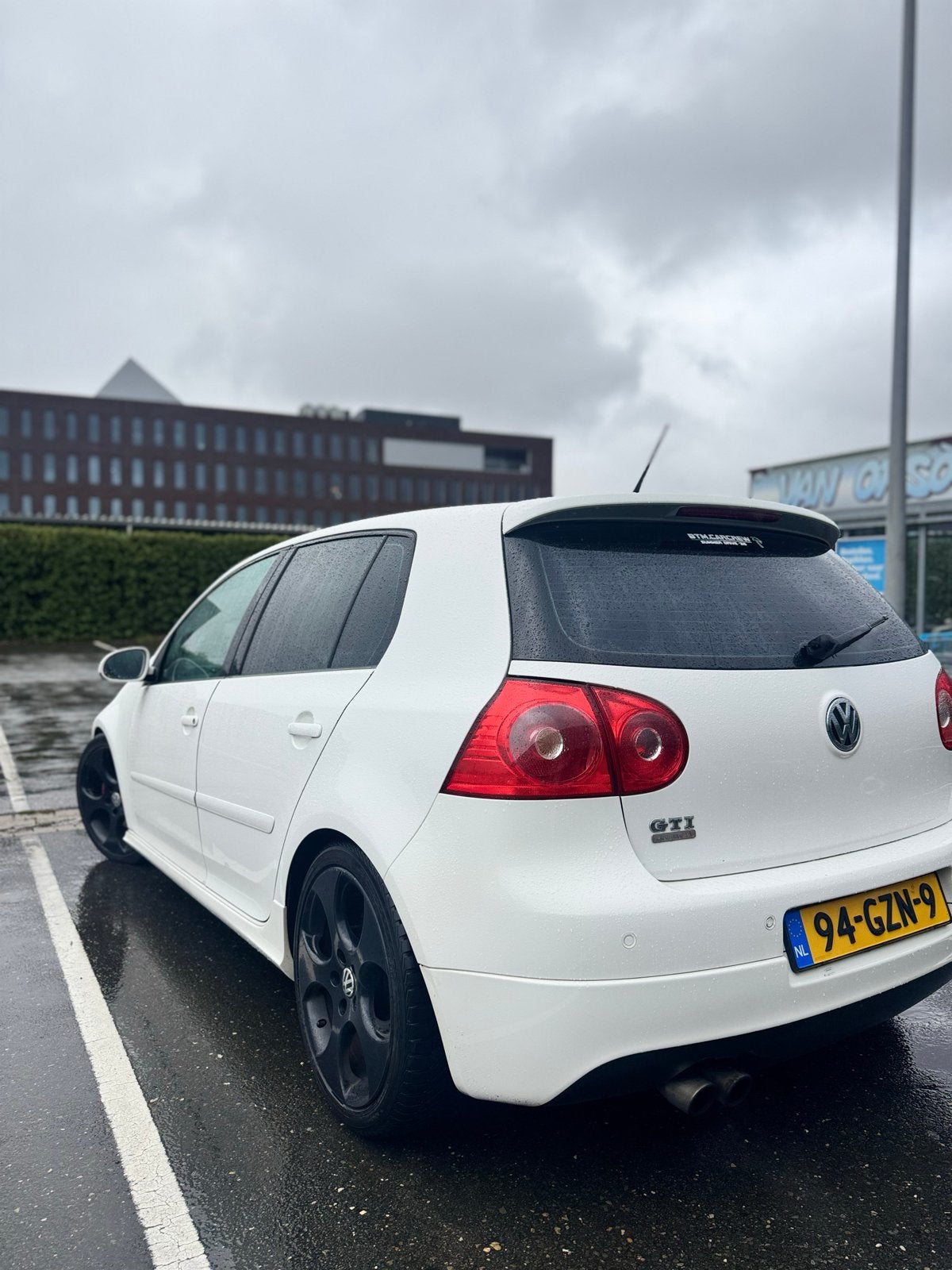 GTI limited edition 240 volkswagen 297/300, 4 cilinders, 1984 cc, Wit, Origineel Nederlands