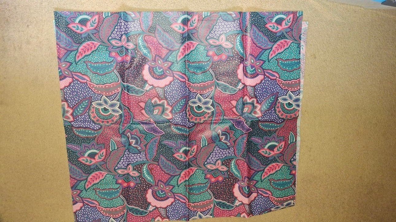 Nieuw Tafelzeil 80 x 140 cm - Kleurrijk Bloemenpatroon, Nieuw, Ophalen of Verzenden, Meerkleurig, Tafelzeil
