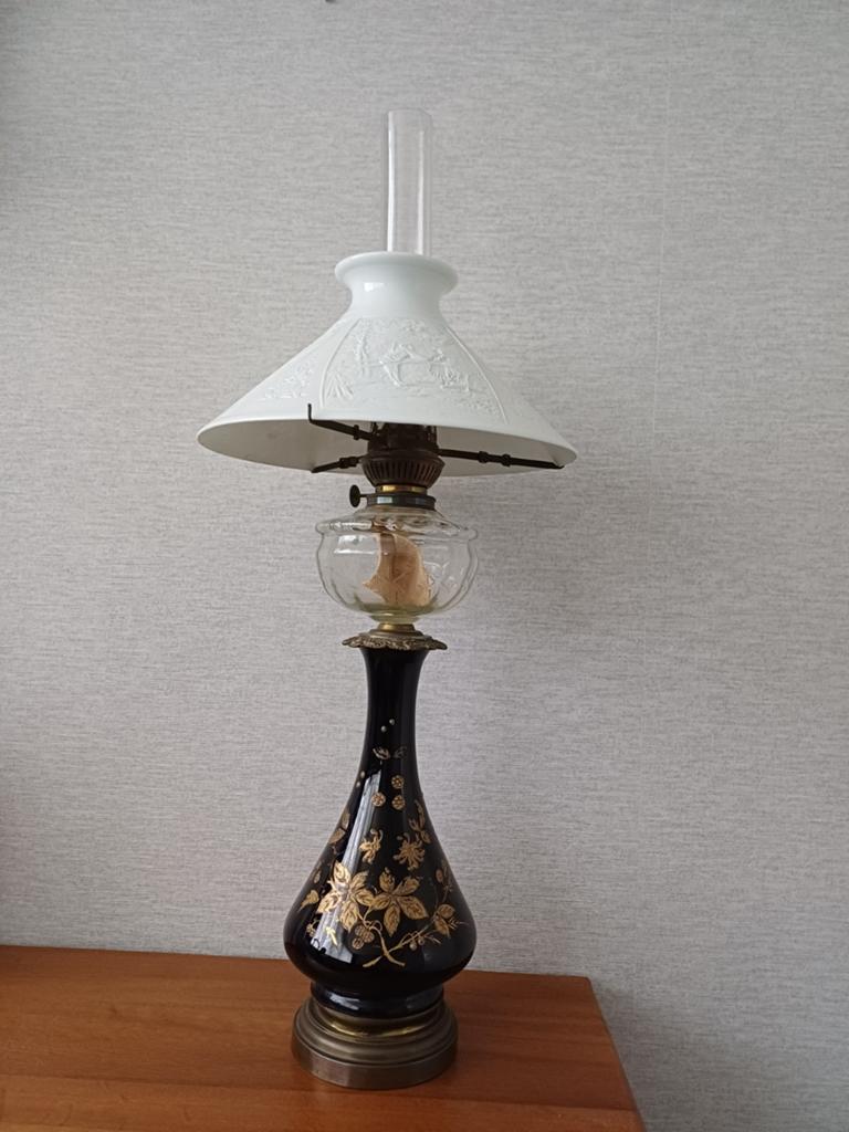 Olielamp met gedetailleerde kap, Antiek en Kunst, Antiek | Lampen, Ophalen