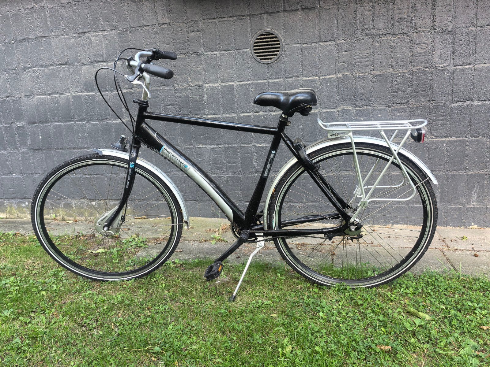 Maraton fiets met 3 versnellingen - Pedaal/voorlamp defect, Fietsen en Brommers, Ophalen of Verzenden, Gebruikt, 4 kinderen of meer