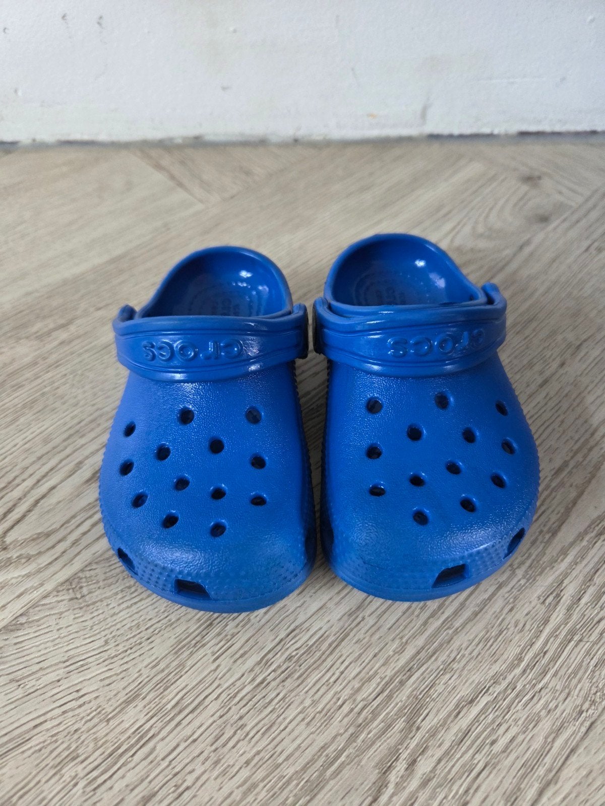 Knal blauwe crocs maat 8 wat 24-25 is peuter, Ophalen, Jongetje of Meisje, Schoentjes