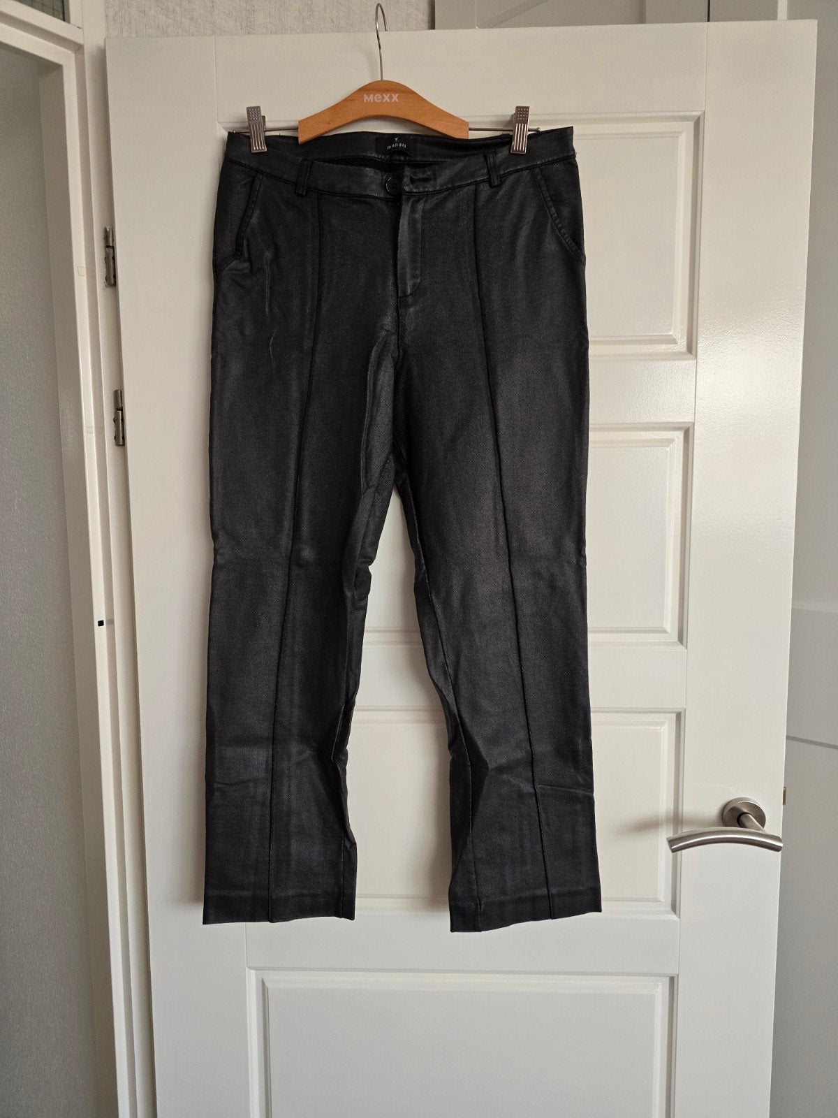 Te koop zwarte damesbroek, merk Monari, maat 40., Maat 38/40 (M), Monari, Zwart, Ophalen of Verzenden