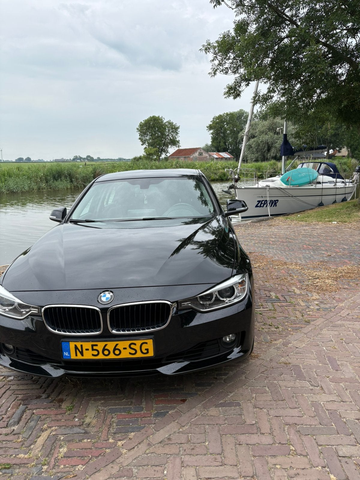 BMW 3-Serie 320i 184pk 2014 Zwart, Auto's, BMW, 183 pk, Achterwielaandrijving, 4 cilinders, Zwart