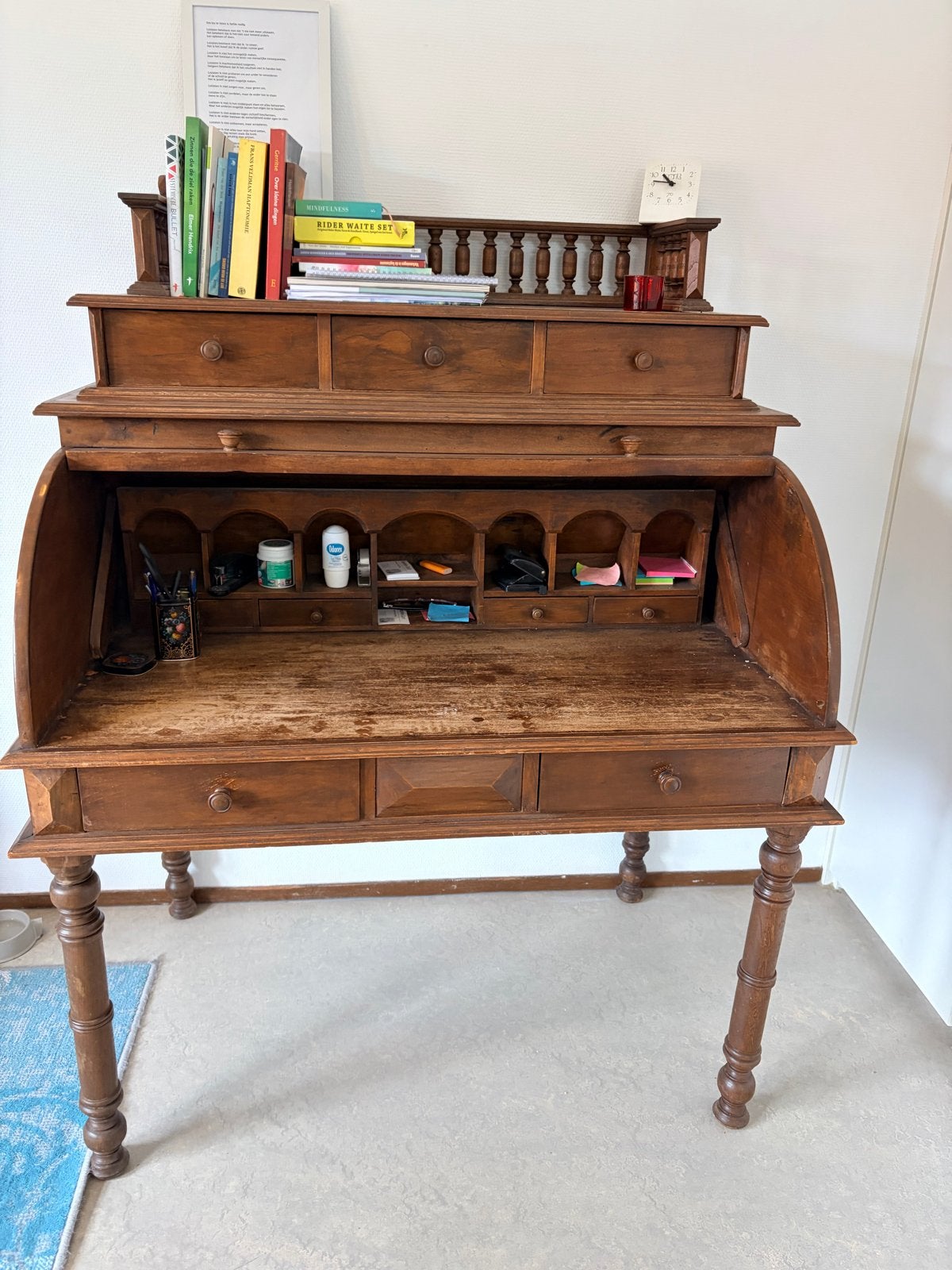 Antiek rolluikbureau van hout, Ophalen