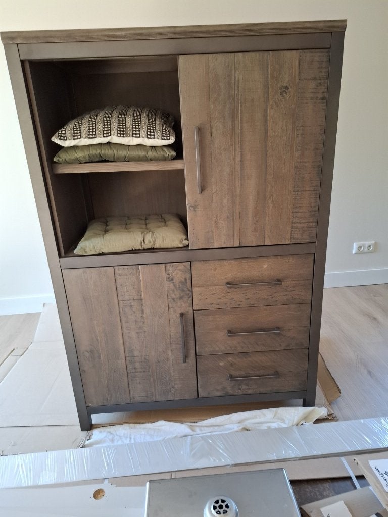 Mooie bruine kast, Antiek en Kunst, Ophalen