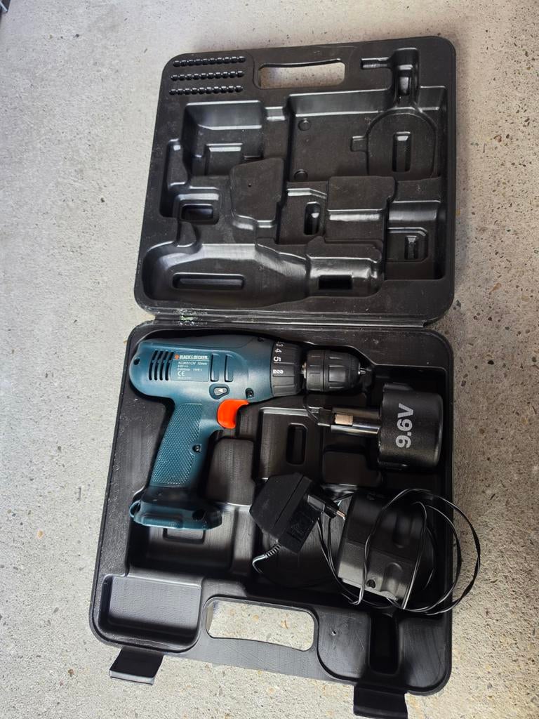 Black & Decker boormachine 9.6V met accu en lader, Ophalen