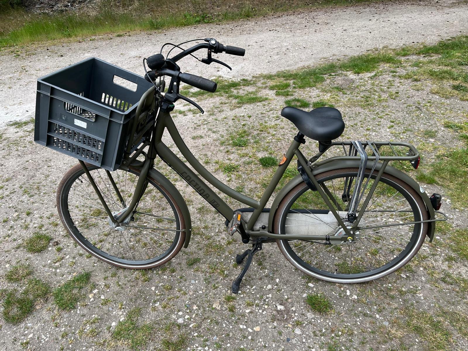 Cortina dames fiets met kratje, Gebruikt, Versnellingen, Trommelrem, Ophalen